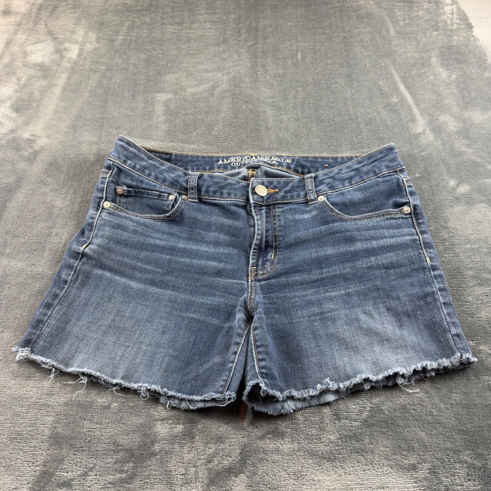 American Eagle Favorite Boyfriend Denim Shorts Medium Wash Raw Hem Size 14